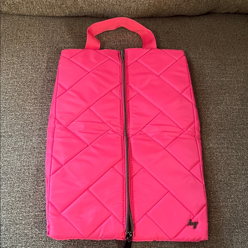 Lug Magenta Tuck